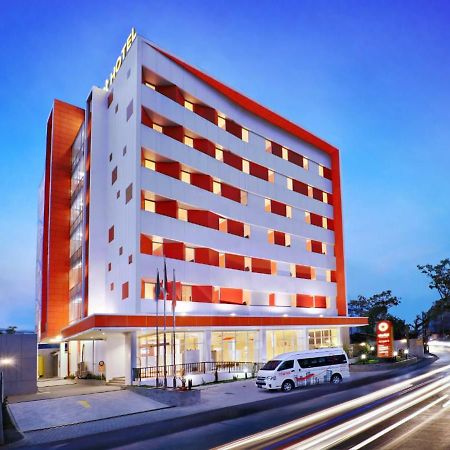 Starlet Hotel Jakarta Airport Tangerang Exterior foto